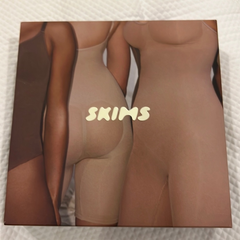 SKIMS bodysuit in clay